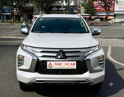 ucar mitsubishi pajero sport 2022 trắng