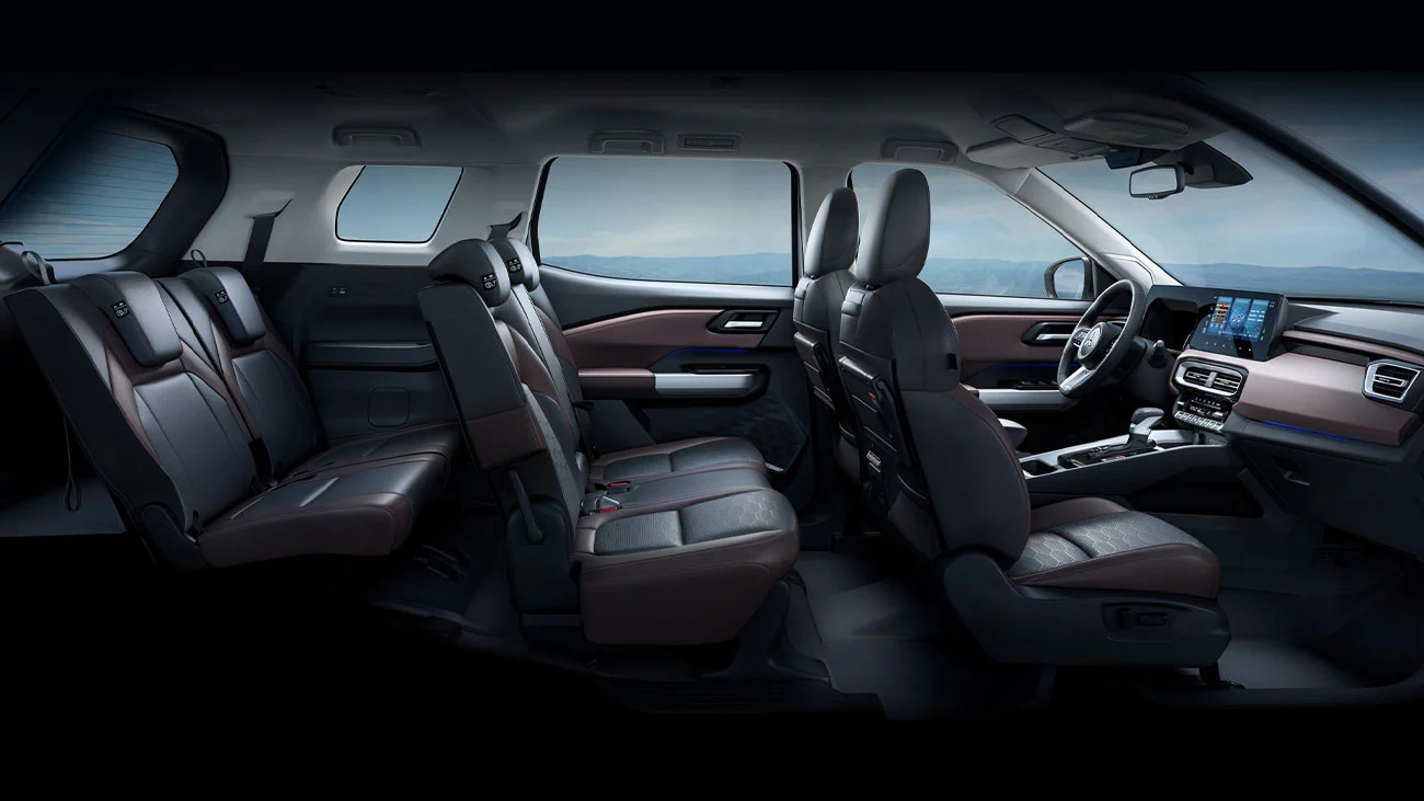 Nội Thất Mitsubishi Destinator